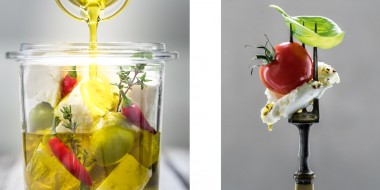 Foodfotografie, Food, Stills, Olivenöl, Schafskäse in Öl, Oliven, Chili, Thymian, Tomate, Mozarella, Basilikum